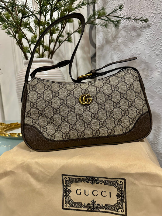 GUCCI WOMEN PURSES.