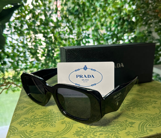 PRADA WOMEN'GLASSES.